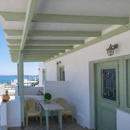 Lorenzo Studios And Suites Paros Νάουσα Εξωτερικό φωτογραφία