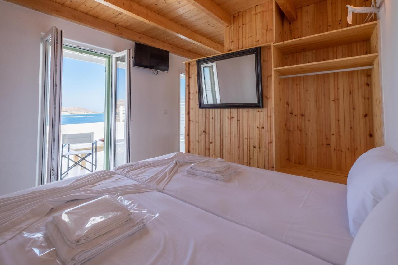 Lorenzo Studios And Suites Paros Νάουσα Εξωτερικό φωτογραφία