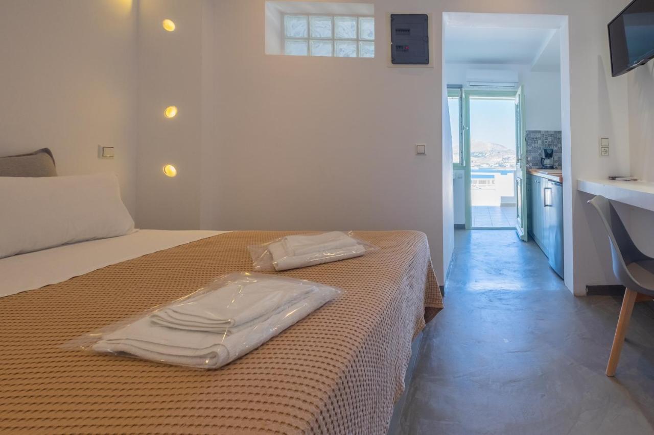 Lorenzo Studios And Suites Paros Νάουσα Εξωτερικό φωτογραφία
