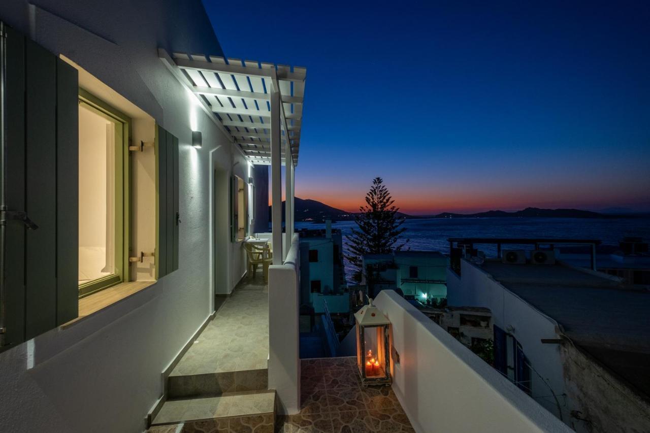 Lorenzo Studios And Suites Paros Νάουσα Εξωτερικό φωτογραφία