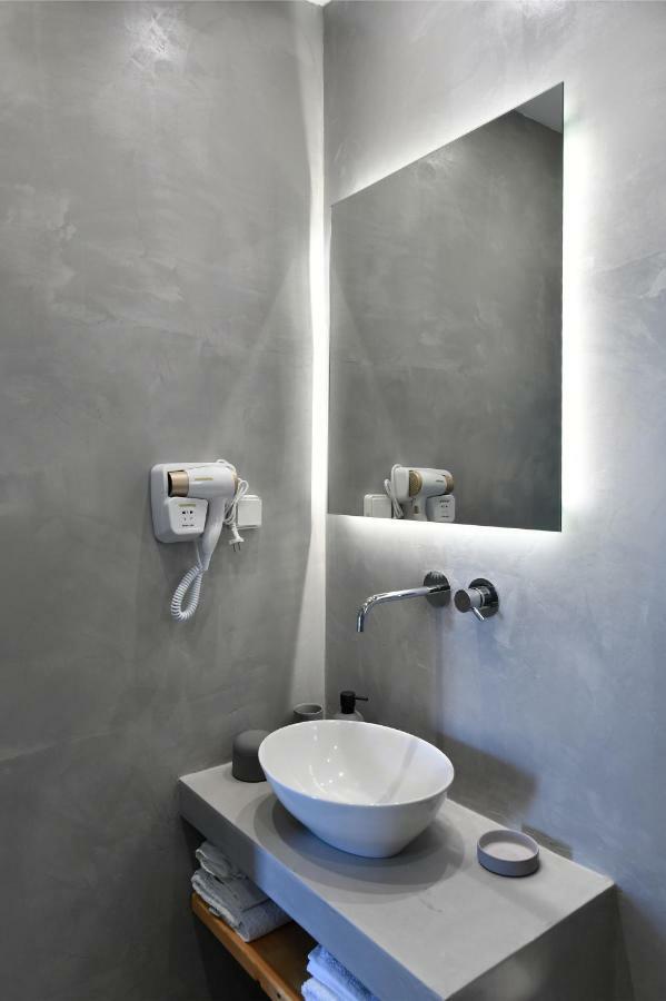 Lorenzo Studios And Suites Paros Νάουσα Εξωτερικό φωτογραφία