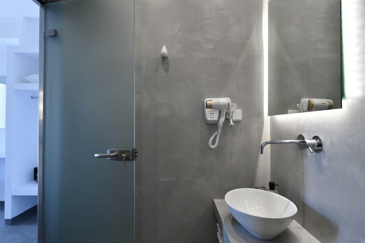 Lorenzo Studios And Suites Paros Νάουσα Εξωτερικό φωτογραφία