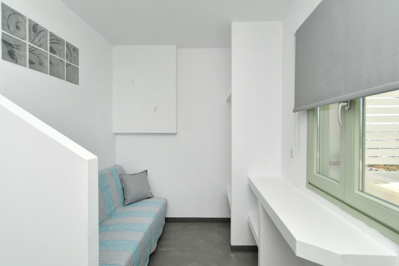 Lorenzo Studios And Suites Paros Νάουσα Εξωτερικό φωτογραφία